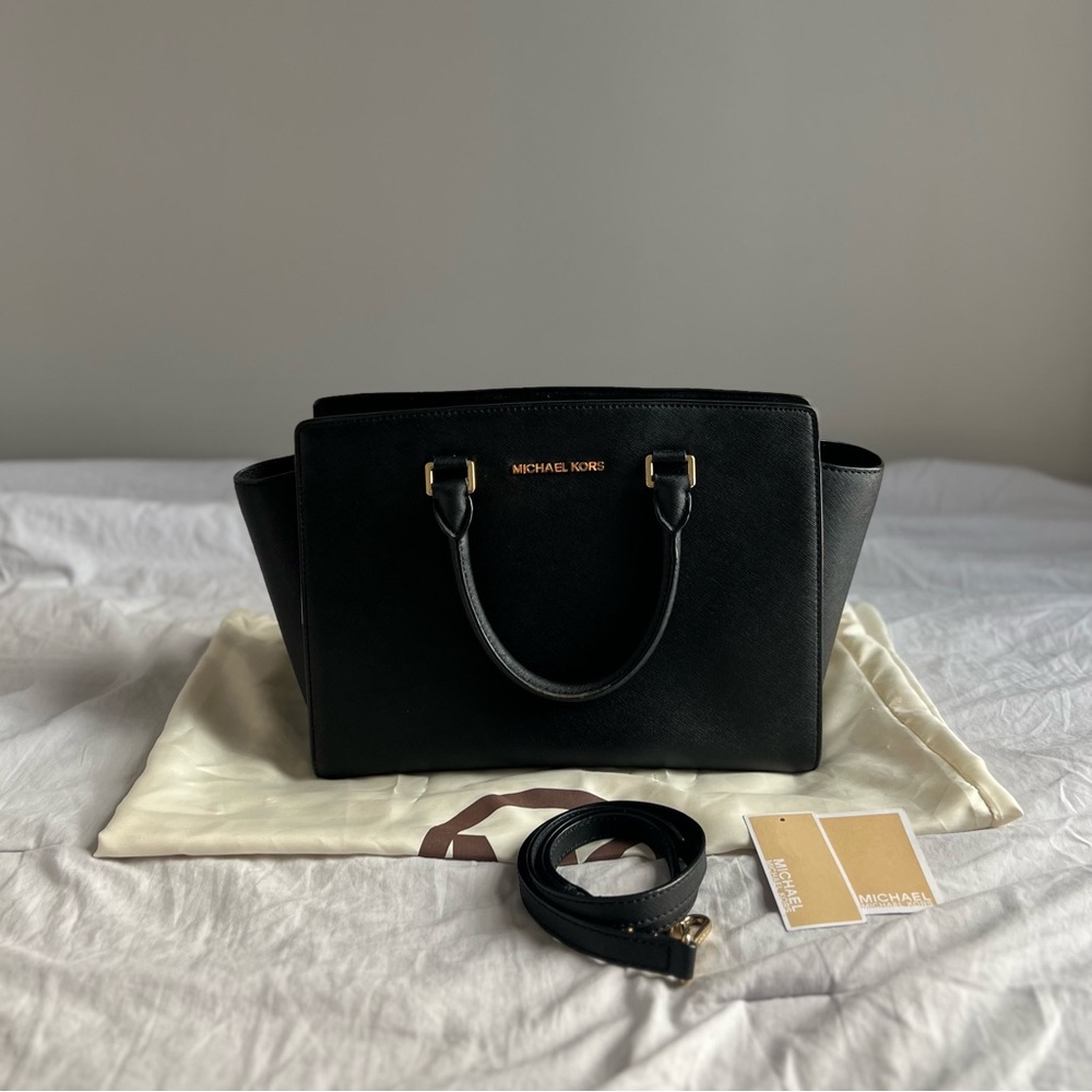 Michael Kors Selma Medium Satchel in Black